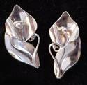 Attached Leaf Lilly Earrings